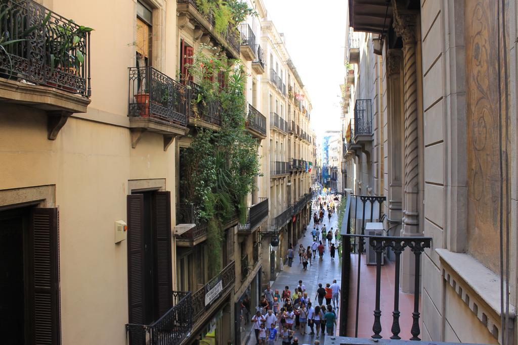 Hostal Fina Barcelona Eksteriør billede